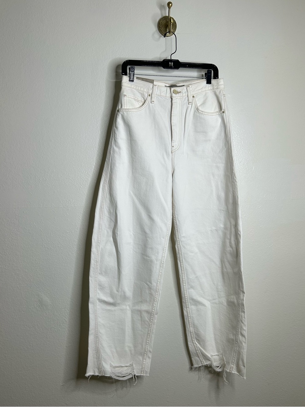 NWT Hudson 100% Cotton White Distressed Bailey Barrel Jean Contrast Stitching